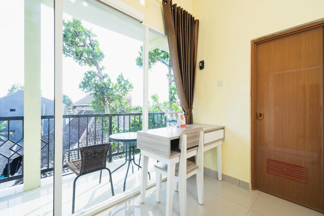 Oyo 1855 Elise Exclusive Residence Balong  Exterior photo