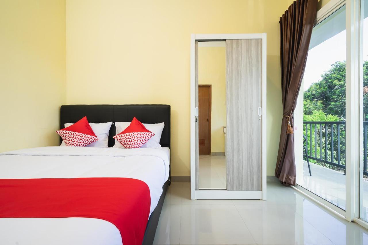 Oyo 1855 Elise Exclusive Residence Balong  Exterior photo