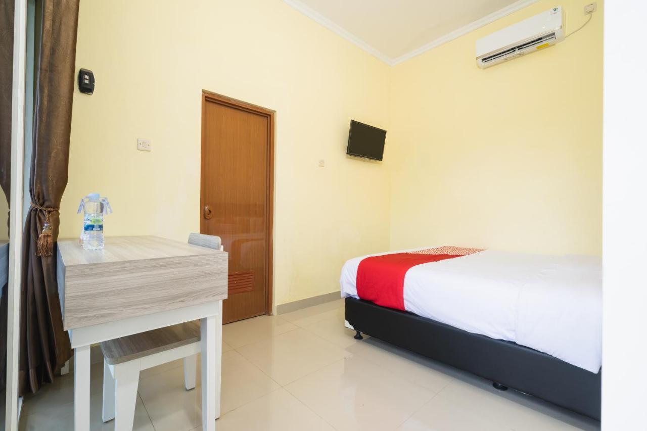 Oyo 1855 Elise Exclusive Residence Balong  Exterior photo